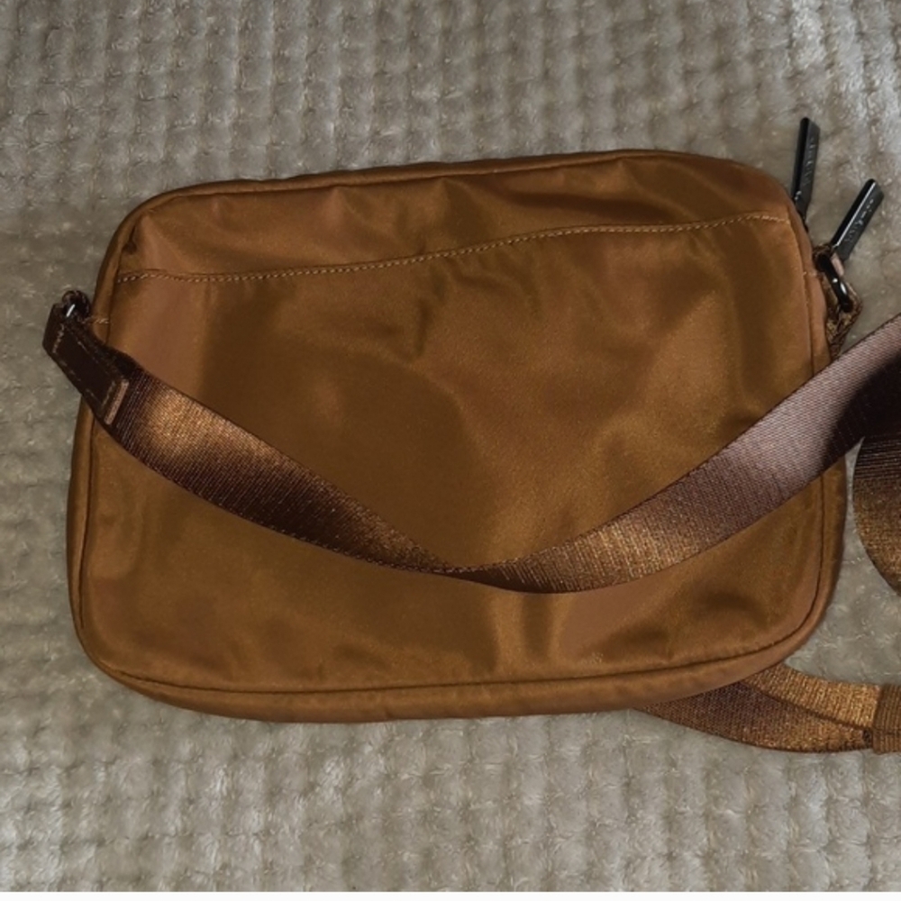 Lululemon City Adventurer Crossbody Bag - Picture 2 of 3